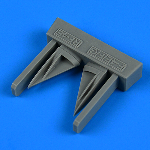 Additions (3D resin printing) 1/32 McDonnell F-4E/F/G RF-4E Phantom II vertical tail air inlet (designed to be used with Revell kits)