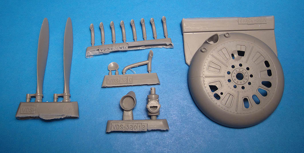 Additions (3D resin printing) 1/32 I-153 Chaika cowl/prop/exhaust pipes/oil cooler ICM (Vector) 