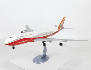 Model kit 1/144 Boeing 747-8  (Zvezda)
