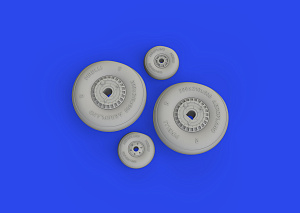 Additions (3D resin printing) 1/32 Macchi MC.202 Folgore wheels (designed to be used with Italeri kits)
